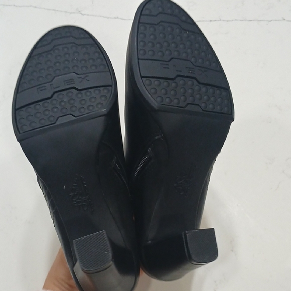Life Stride Black Ankle Booties Sz 6.5 New Without Tag Or Box - Picture 5 of 9